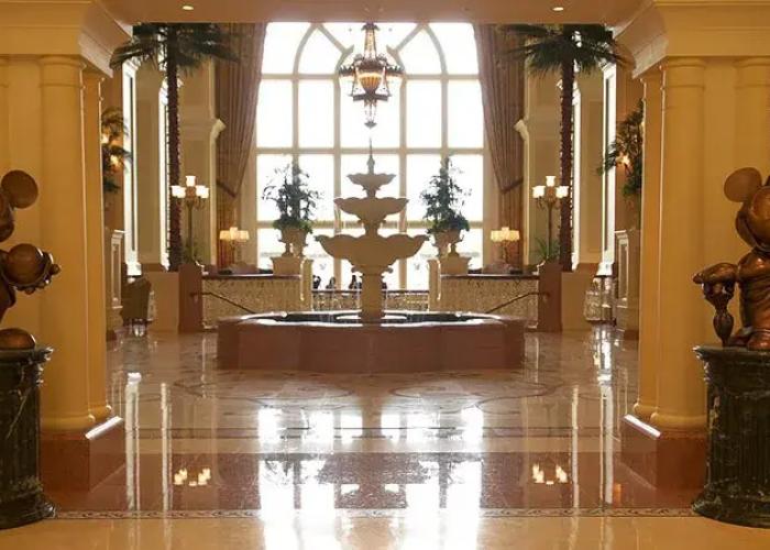 Tokyo Disneyland Hotel