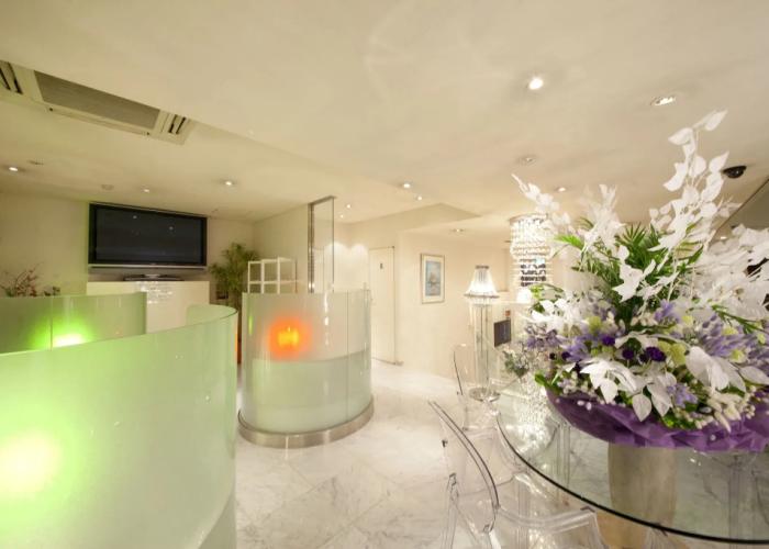 V Hotel - Adults Only