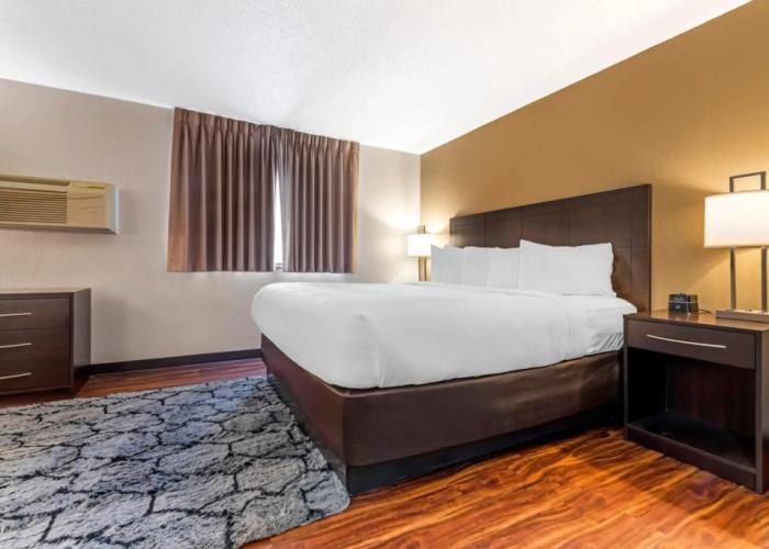 Harmony Inn & Suites