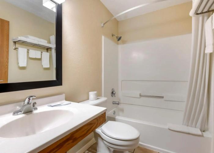 Harmony Inn & Suites