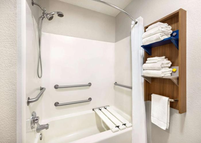 Microtel Inn & Suites by Wyndham New Ulm