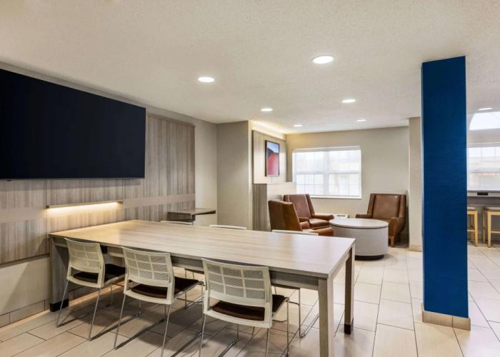 Microtel Inn & Suites by Wyndham New Ulm