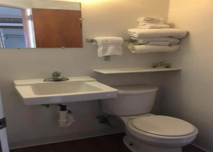 Colonial Inn Extended Stay By OYO New Ulm