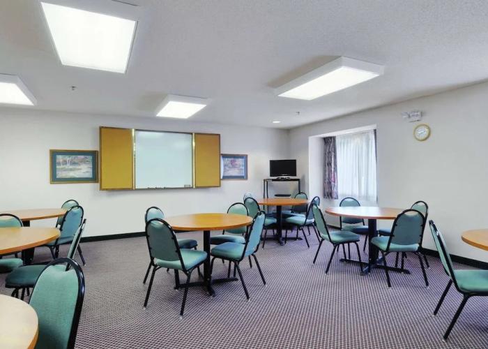 Microtel Inn & Suites New Ulm