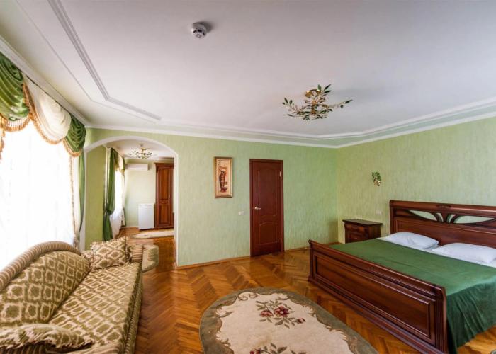 Hotel Bed and Breakfast