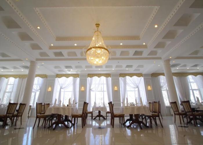 Roshcha Nevest Hotel