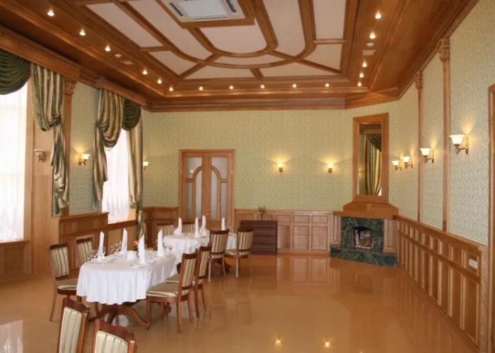 Roshcha Nevest Hotel