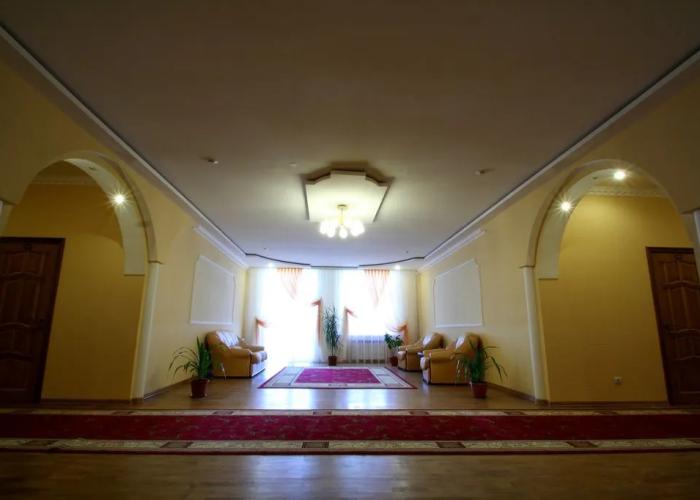 Roshcha Nevest Hotel