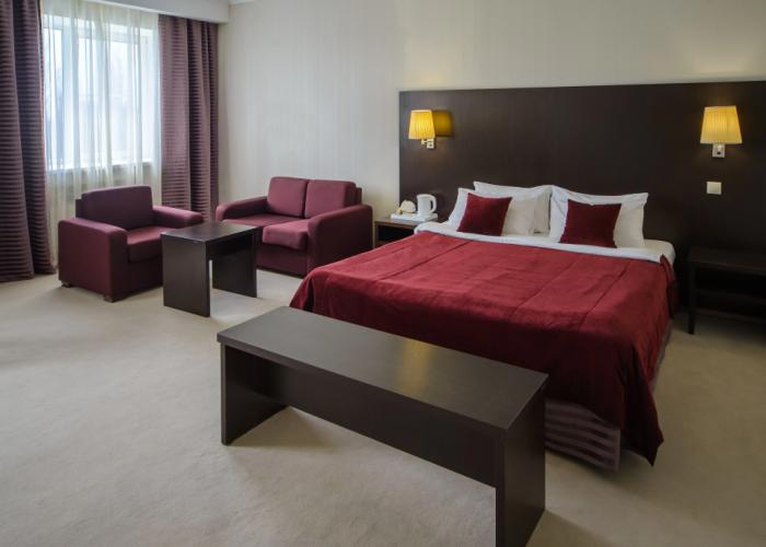 Avrora Hotel