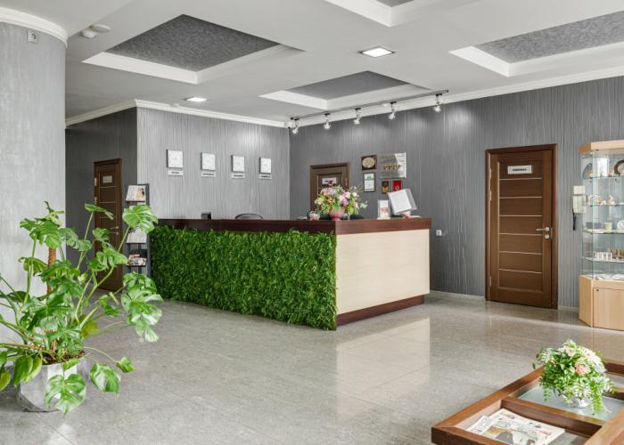 Avrora Hotel