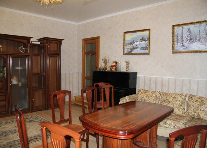 Krutoj Log Guest House