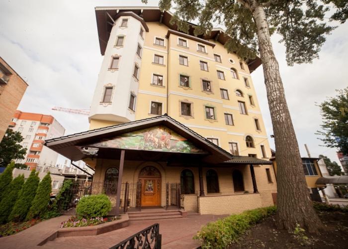Dinastiya Hotel