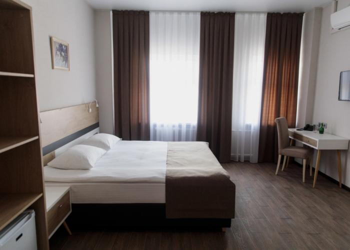 Dajmond Lugovaya Hotel
