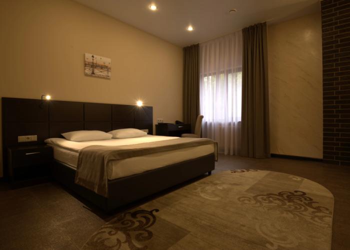 Dajmond Lugovaya Hotel