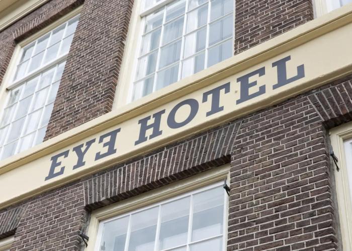 Eye Hotel