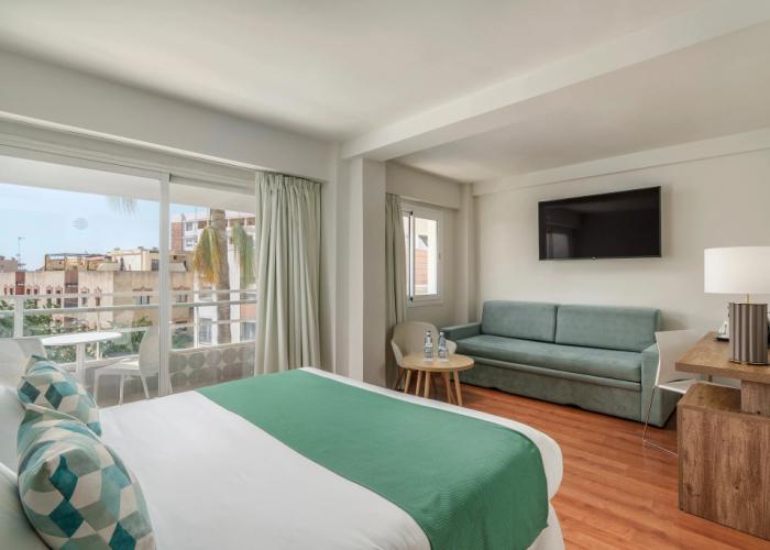 Hotel Costa Málaga (Adutls Recommended) by Pierre & Vacances