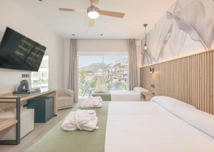 Hotel Parasol by Dorobe