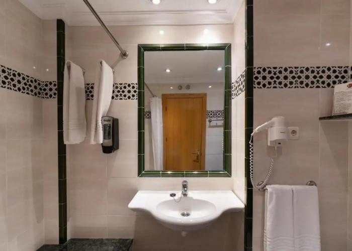 Hotel Apartamentos Bajondillo