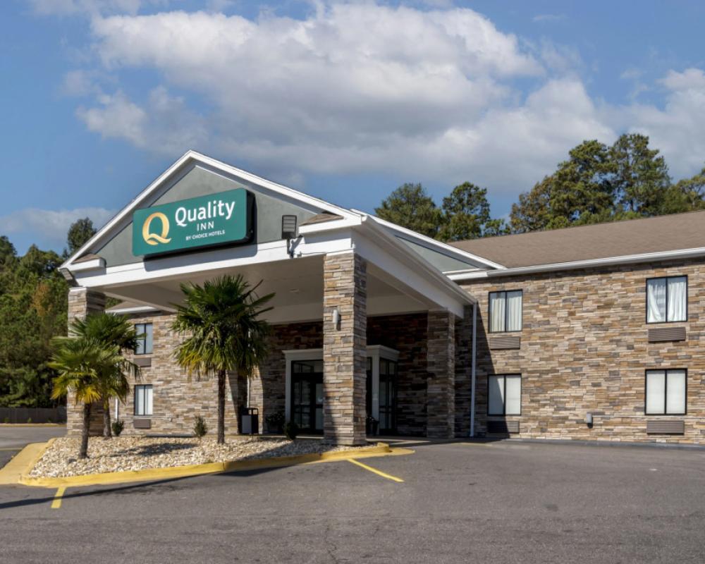 Quality Inn Calera I-65 exit 231