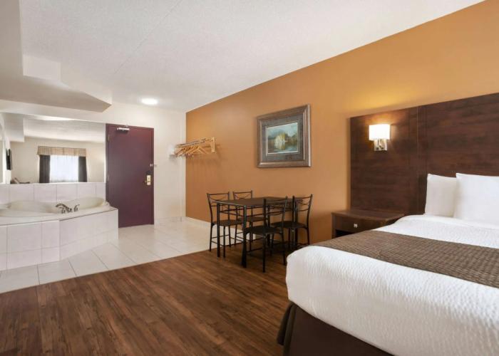 Days Inn by Wyndham Leamington