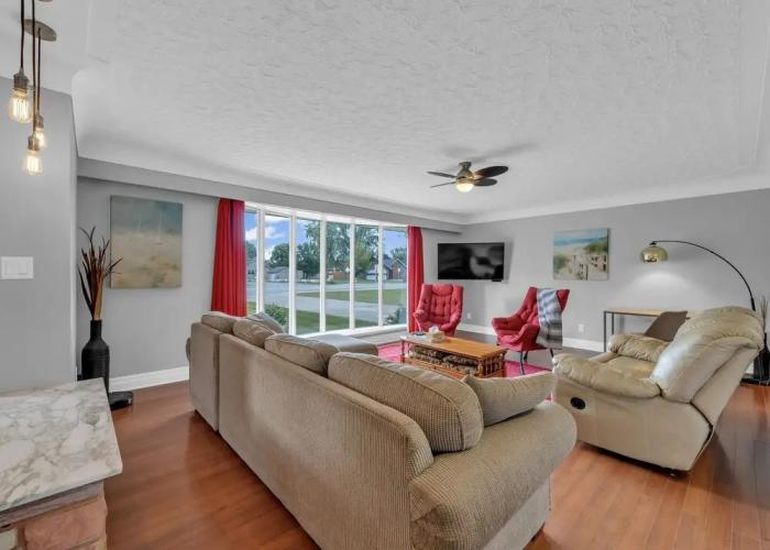 Park Bungalow #4 - Seacliff Beach Suites