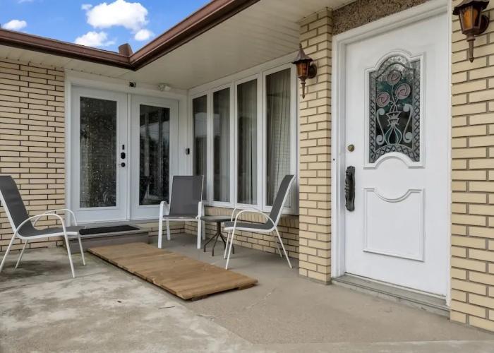 Park Bungalow #4 - Seacliff Beach Suites