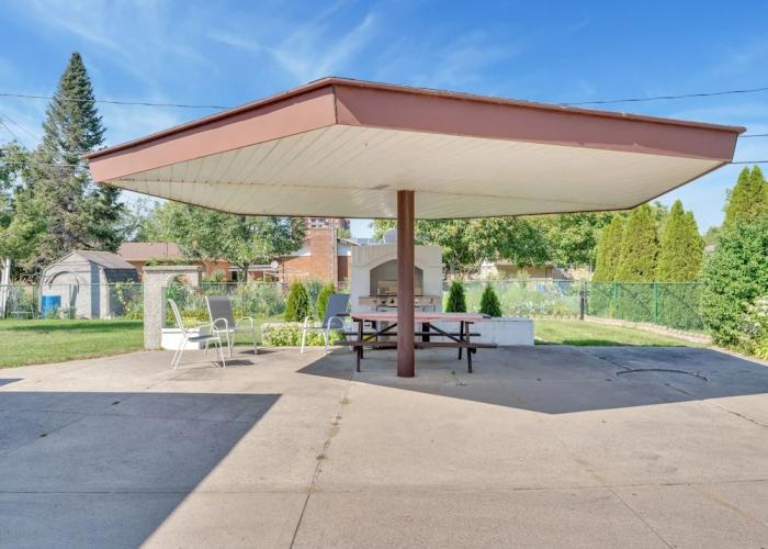 Park Bungalow #4 - Seacliff Beach Suites