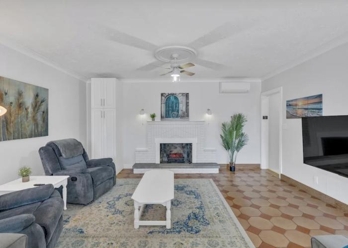 Parkside Flat #5 - Seacliff Beach Suites