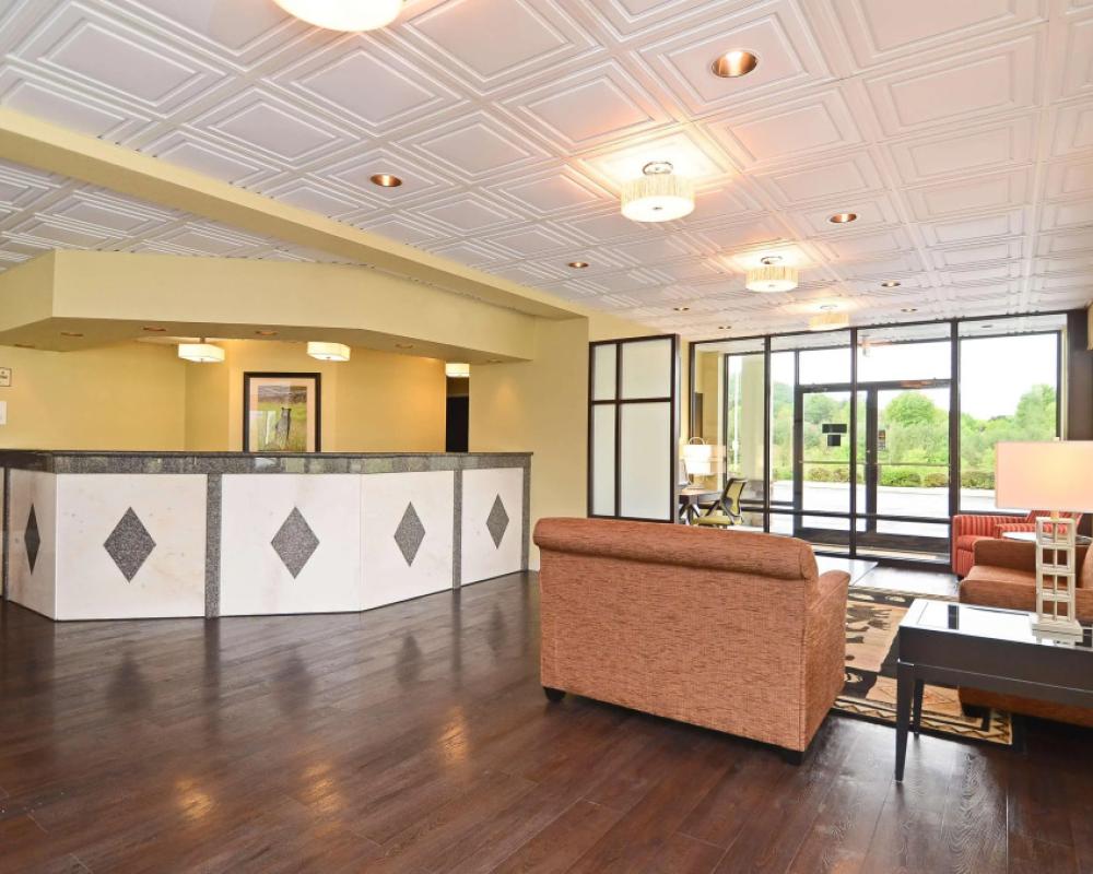 Best Western Cades Cove Inn