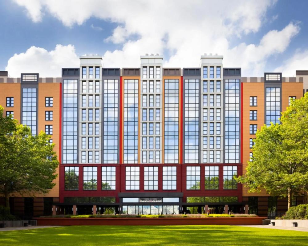 Disney's Hotel New York - The Art of Marvel