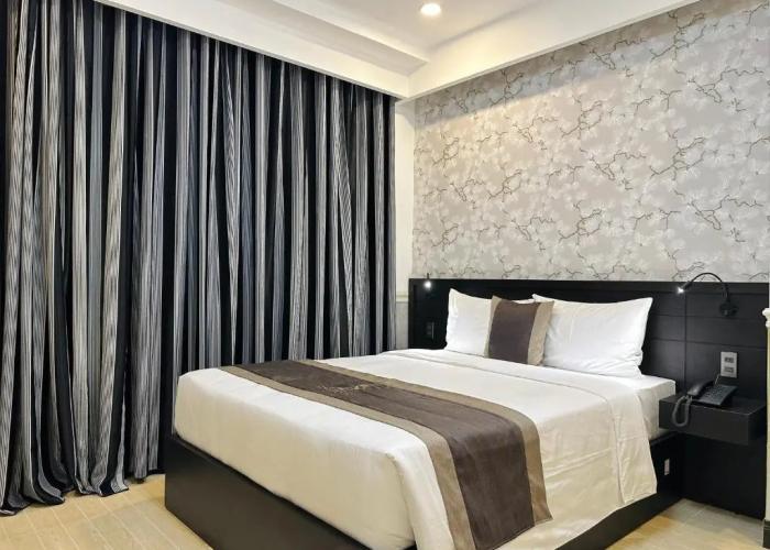Aura Hotel