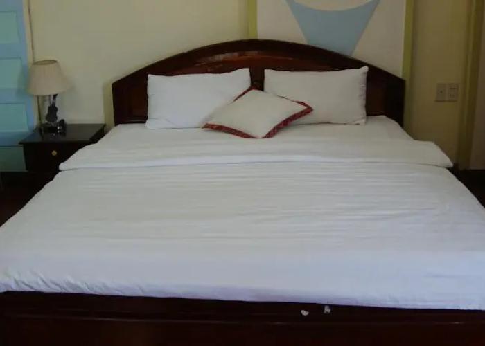 Rich Hotel