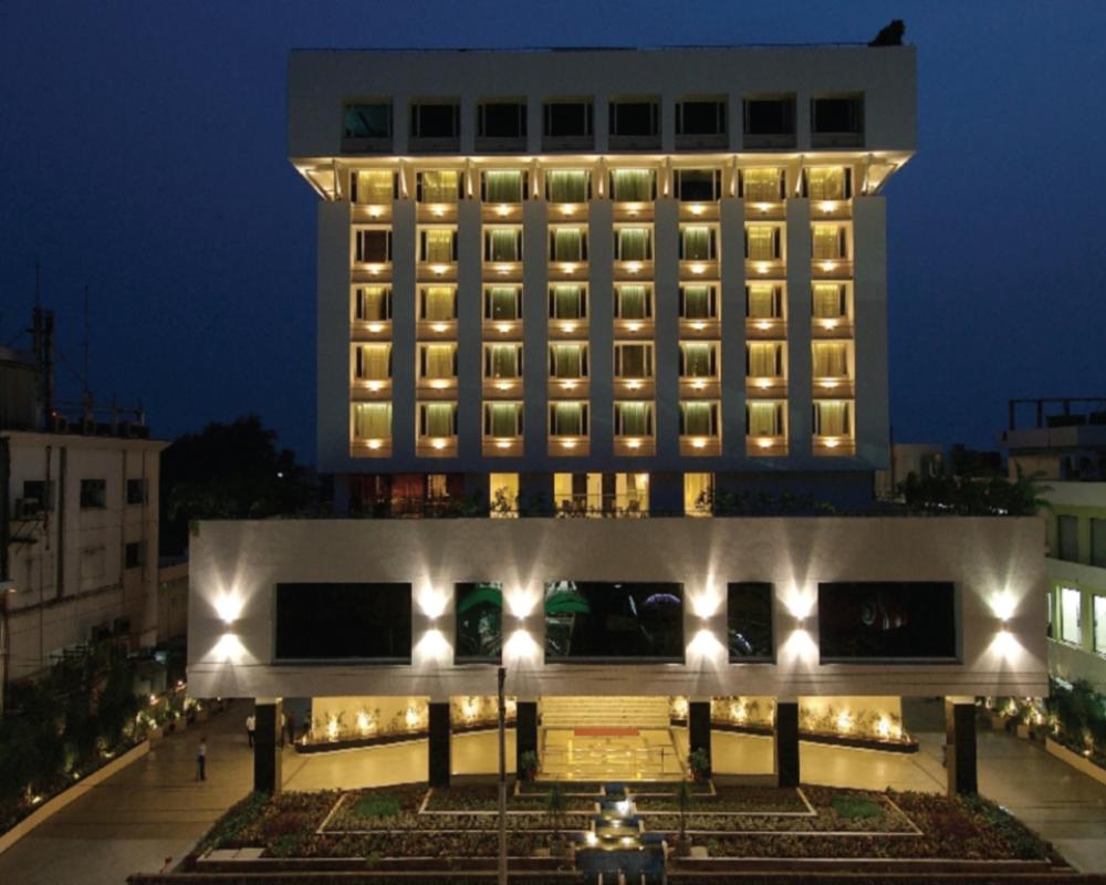 Vivanta Vijayawada, MG Road