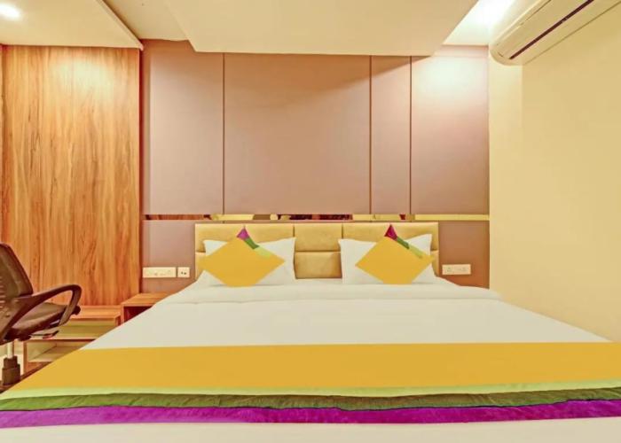 Itsy Hotels Sri Sai Grand Inn