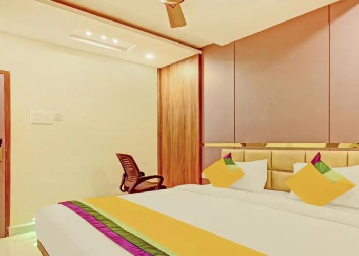 Itsy Hotels Sri Sai Grand Inn