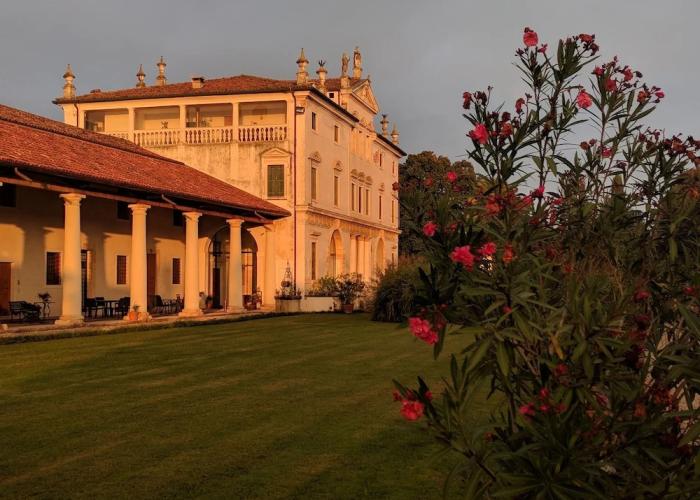 Villa Ghislanzoni Curti