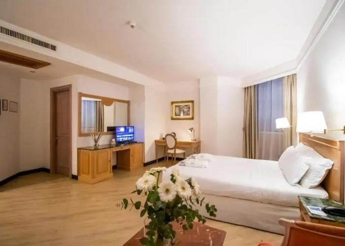 SHG Hotel De La Ville