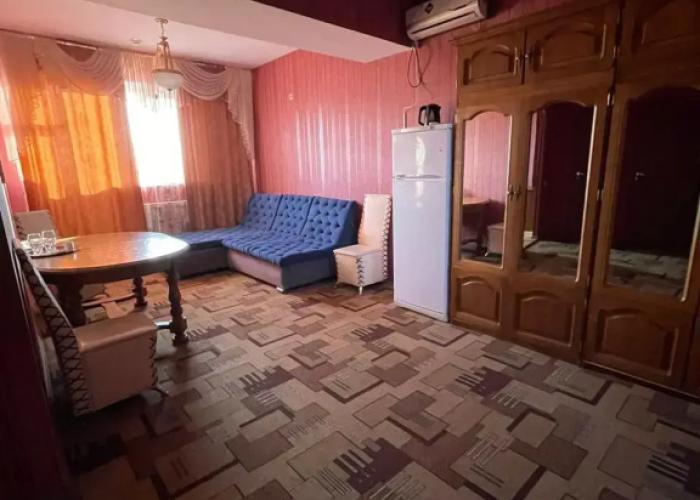 Na Naberezhnoy
