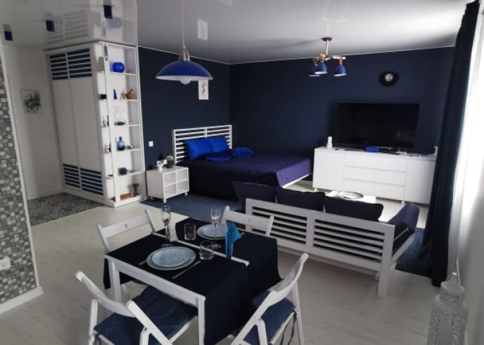 Vozle McDonalds Apartments