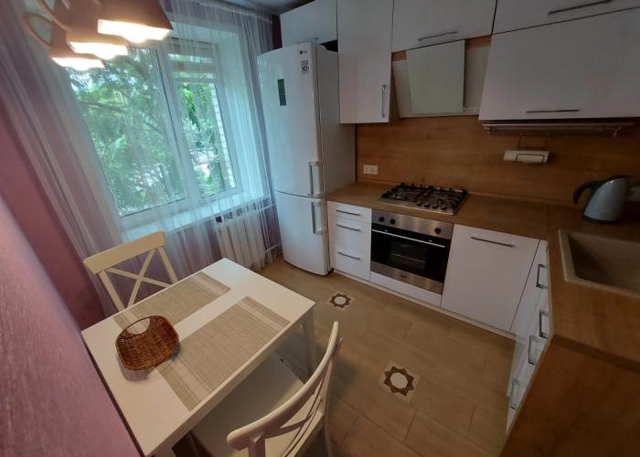 V Tikhom Tsentre Apartments