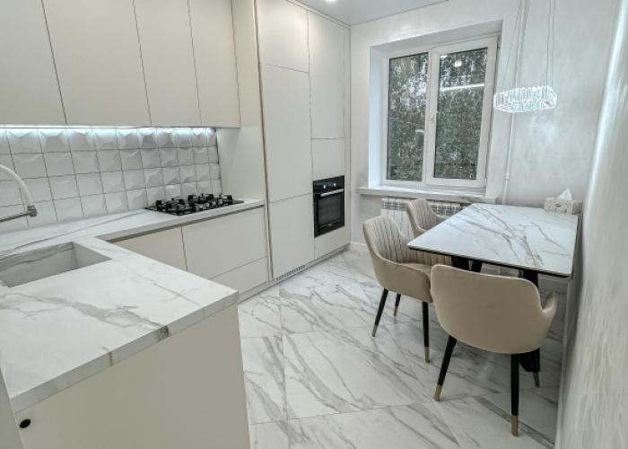 Na Chkalova Posle Remonta, 2 Komnaty: Gostinaya i Spalnya Apartments