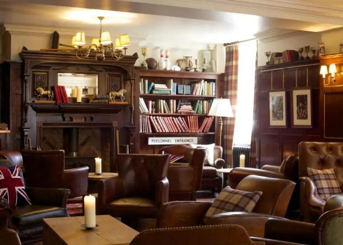 Crown Hotel