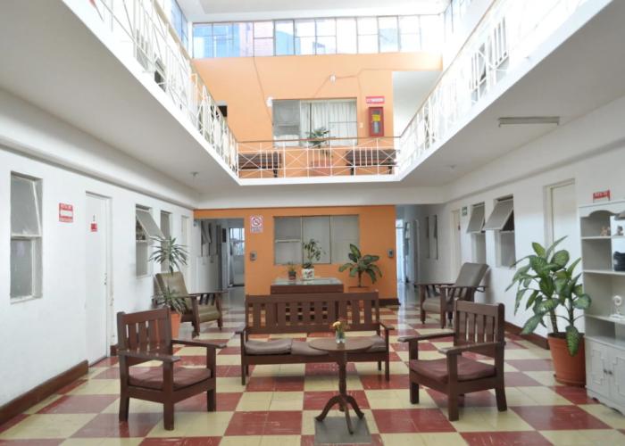 Hotel Metropolitan I