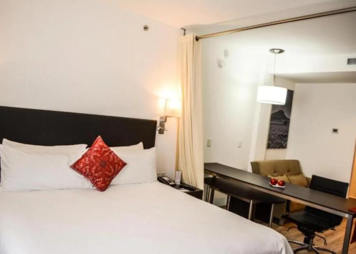 Stain Loft & Suites