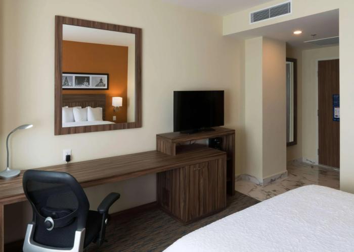 Hampton Inn by Hilton Irapuato