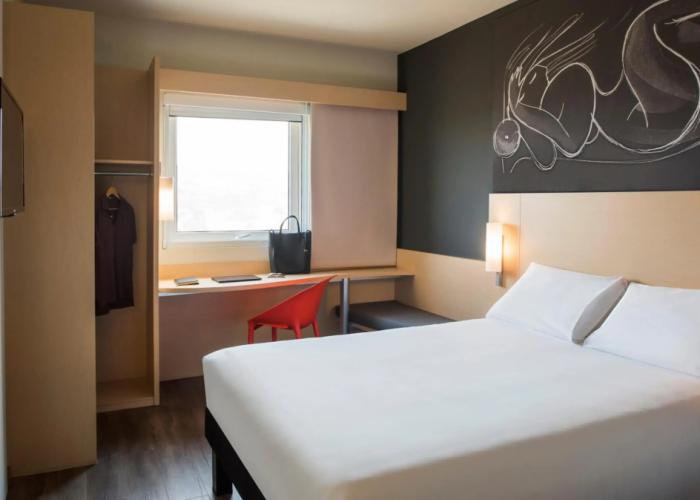 ibis Irapuato