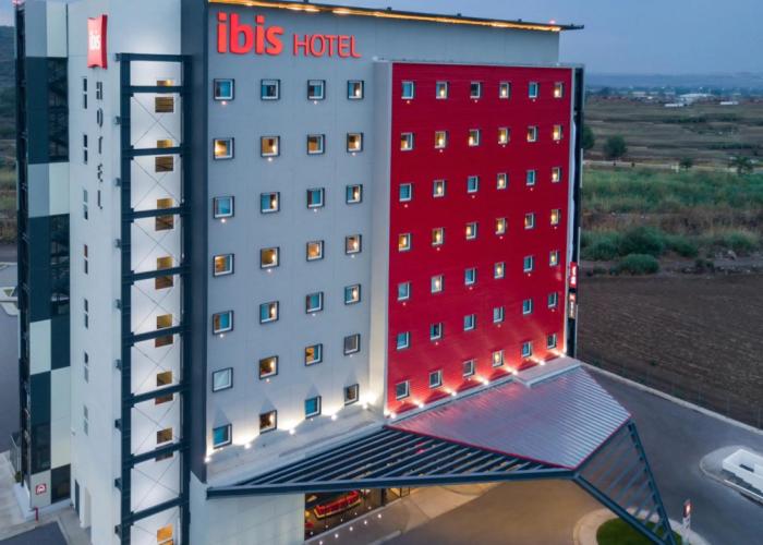 ibis Irapuato
