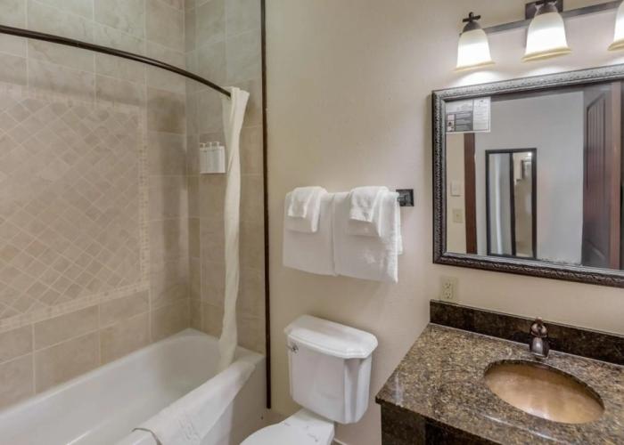 Chase On The Lake Resort Hotel