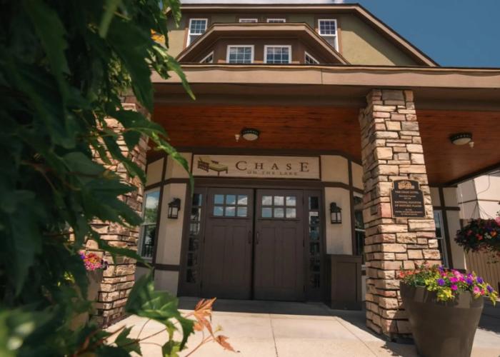 Chase On The Lake Resort Hotel