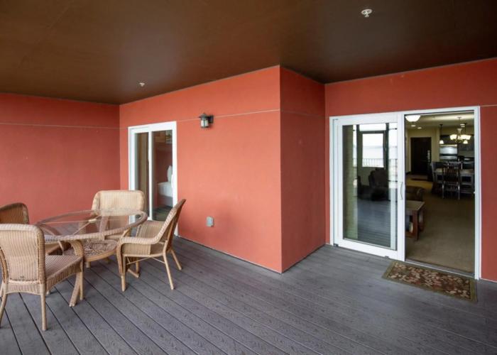 Chase On The Lake Resort Hotel